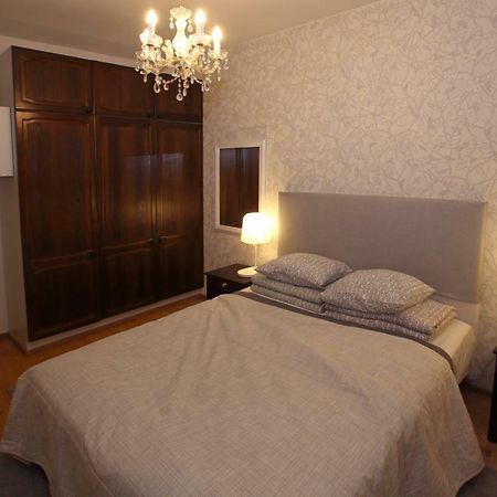 Michelle Center Apartment โรวานิเอมิ ภายนอก รูปภาพ